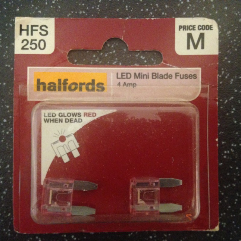 Halfords LED Mini Blade Fuses 4A Pink (pair)
